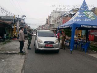 Antisipasi Penularan Covid 19 di Kota Bengkalis, Anggota Koramil 01 Bengkalis Gelar Operasi Yustisi 