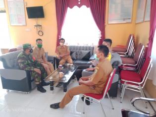 Putus Penyebaran Covid 19, Serma Suriyadi Giat Lakukan Operasi Prokes Di Desa Dayang Suri